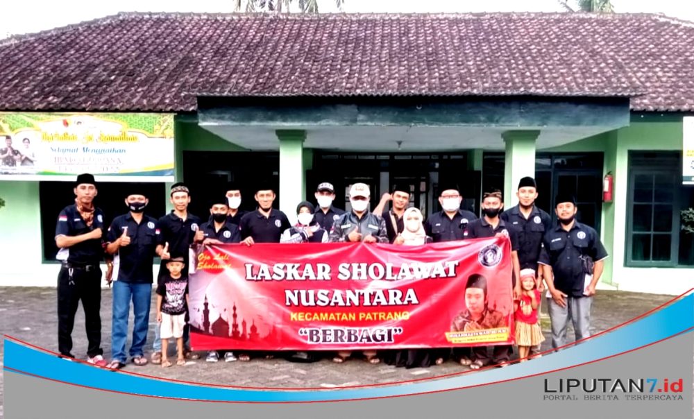 Berkah Ramadhan, Laskar Sholawat Nusantara Kecamatan Patrang Berbagi Takjil
