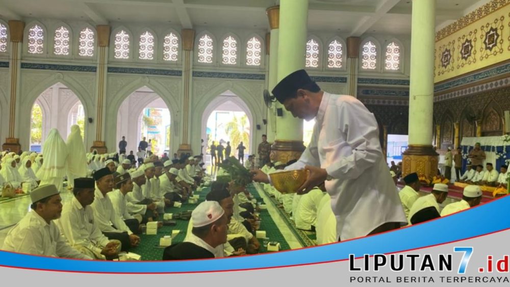 267 Jamaah Calon Haji Kabupaten Aceh Utara di Peusijuek dan Ikuti Manasik di Masjid Agung 