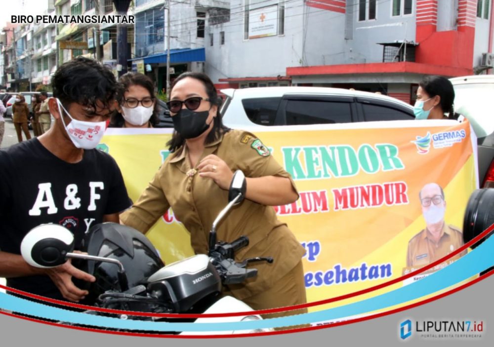 Pemko Pematangsiantar Bagikan 1.000 Masker Dan Hand Sanitizer Kepada Masyarakat