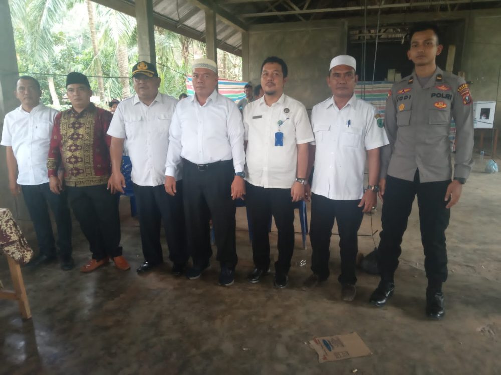 Hasan Basri Siregar Kembali Duduki Kursi Kepala Desa Aek Jangkang