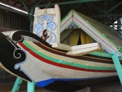 Perahu Sarimuna di Madura Usianya Mencapai 125 Tahun