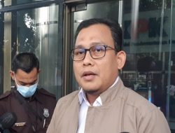 Buron kasus dugaan korupsi pengadaan KTP elektronik Paulus Tannos alias Thian Po Tjhin berhasil melarikan diri ke luar negeri.