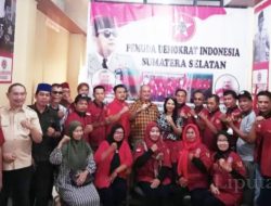 Penyerahan SK Pemuda Demokrat Indonesia 18 Kecamatan Se Kota Palembang.