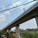 Diduga hendak bunuh diri seorang warga terlihat manjat di jalur kereta api cepat yang terletak di Desa Cempaka Mekar, Kabupaten Bandung Barat, Senin (23/10/2023).