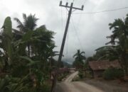 Kabel Melintang di Desa Manawadano Mengancam Keselamatan Warga 